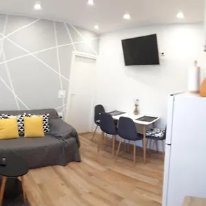 newly-renovated-apartman-in-zadar.hotelinzadar.com/