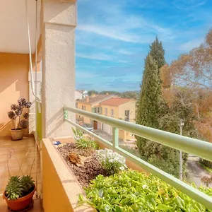joli-2-pices-avec-parking-gratuit-sur-place.fr-provencehotel.com/